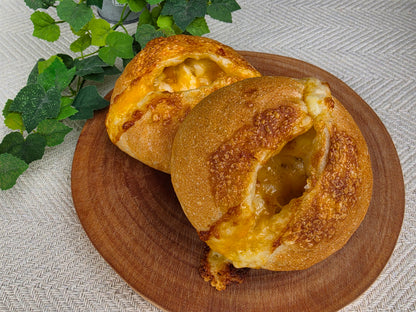 チーズに溺れる贅沢5種のチーズブール